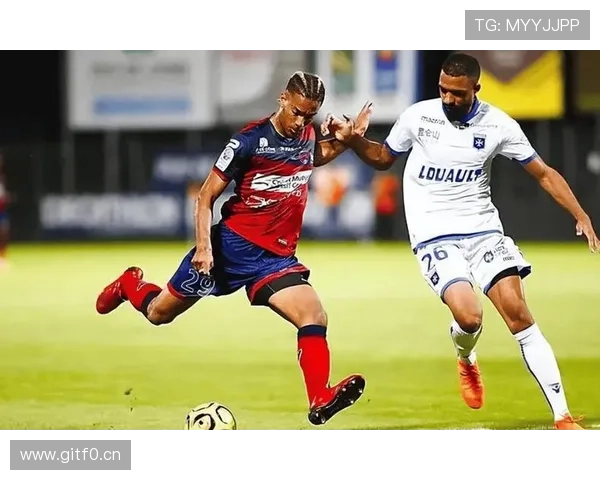 斯特拉斯堡对巴黎FC首发大战